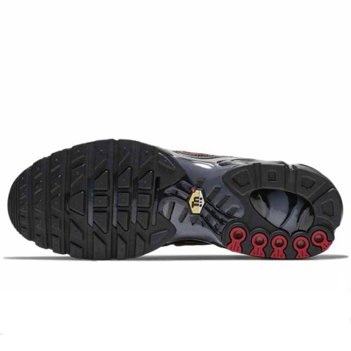 Nike Air Max Plus ‘’ Black Gradient Red Hombre ‘’ - Image 5